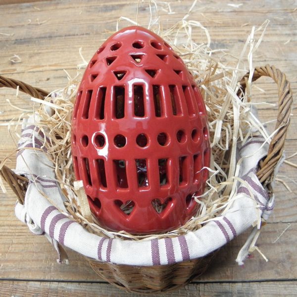 Œuf ajouré rouge 2019