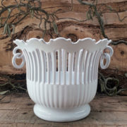 Cache pot ajourage barreaux blanc taille 1