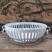 Corbeille boule ajourée empire anneaux blanche taille 4