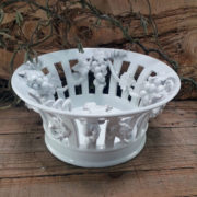 Corbeille galerie raisins blanche