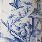 Vase sur pieds griffes Chinois bleu