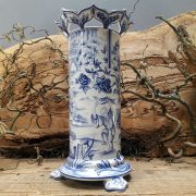 Vase sur pieds griffes Chinois bleu