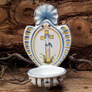 Bénitier Christ en croix