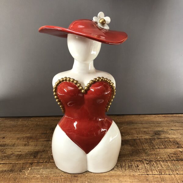 Baigneuse au chapeau