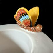 Vase chapeau au Papillon rouge