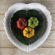 Assiette feuille grand modèle blanche