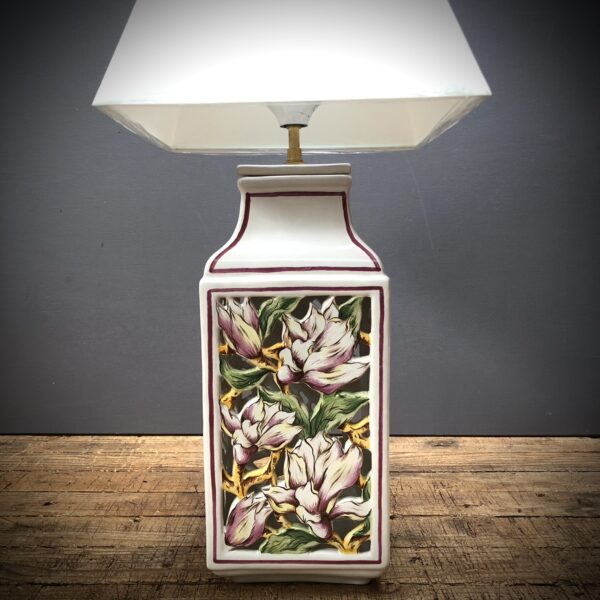 Pied de lampe carré ajouré Magnolias